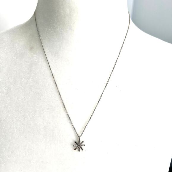 Silver tone dainty minimalist simple starburst adjustable necklace - Picture 1 of 5